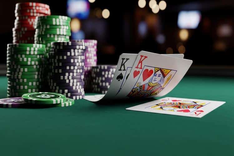Texas Holdem Pocket Kings KK nasıl oynanır rehberi
