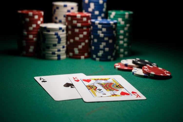 Texas Holdem AKo ile preflop ve postflop strateji rehberi